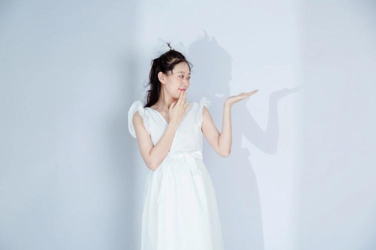 2024年6月新加坡美妈家时尚摄影姿势,新加坡美妈家时尚摄影姿势视频